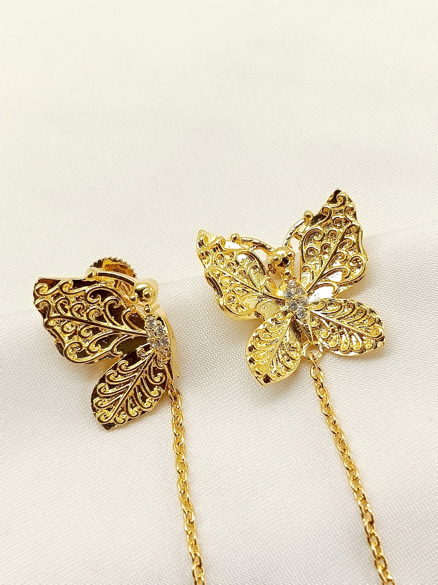 Bhuvi Golden Boutique Earring With Chain