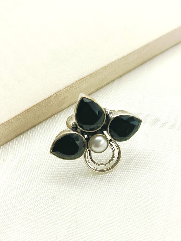 Taaz Black Oxidized Finger Ring