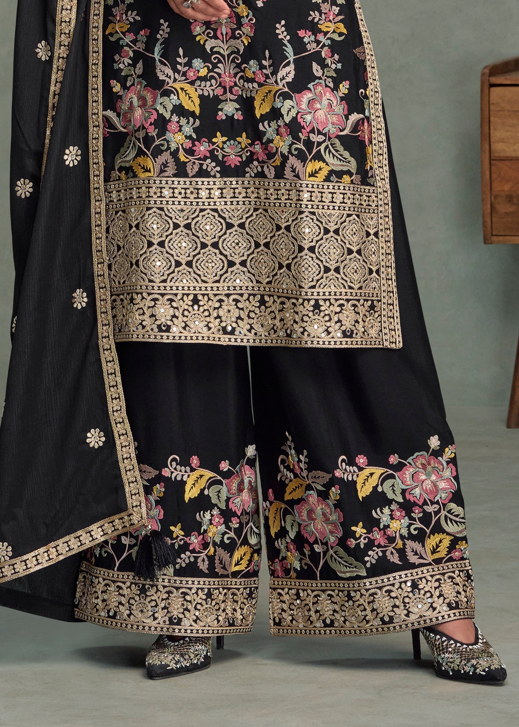 Black Premium Chinnon Silk Salwar Suit - qivii