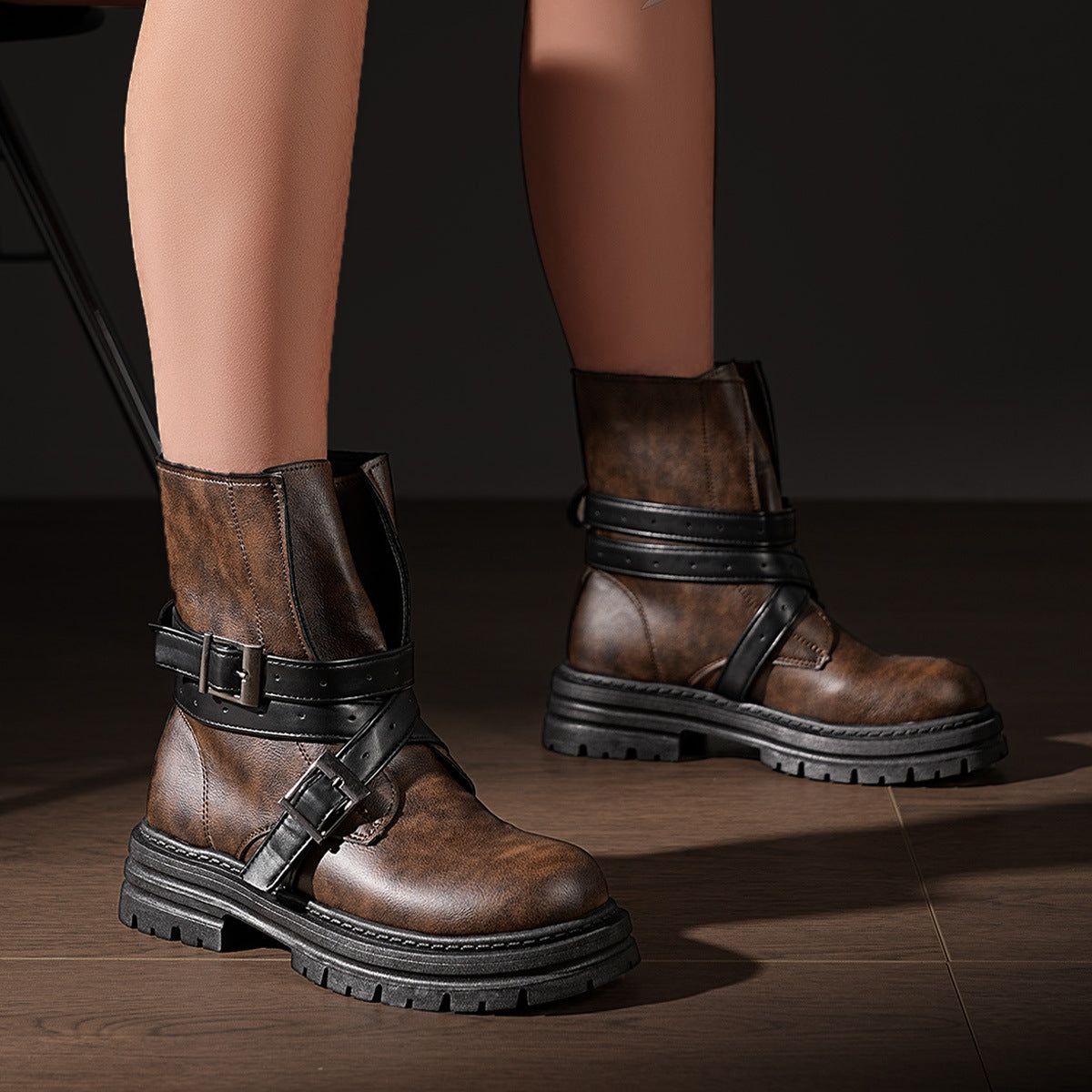 Women's Faye Adjustable Buckle Moto Boots - Round-Toe Chunky Lug Sole Boots (US 5-10.5)