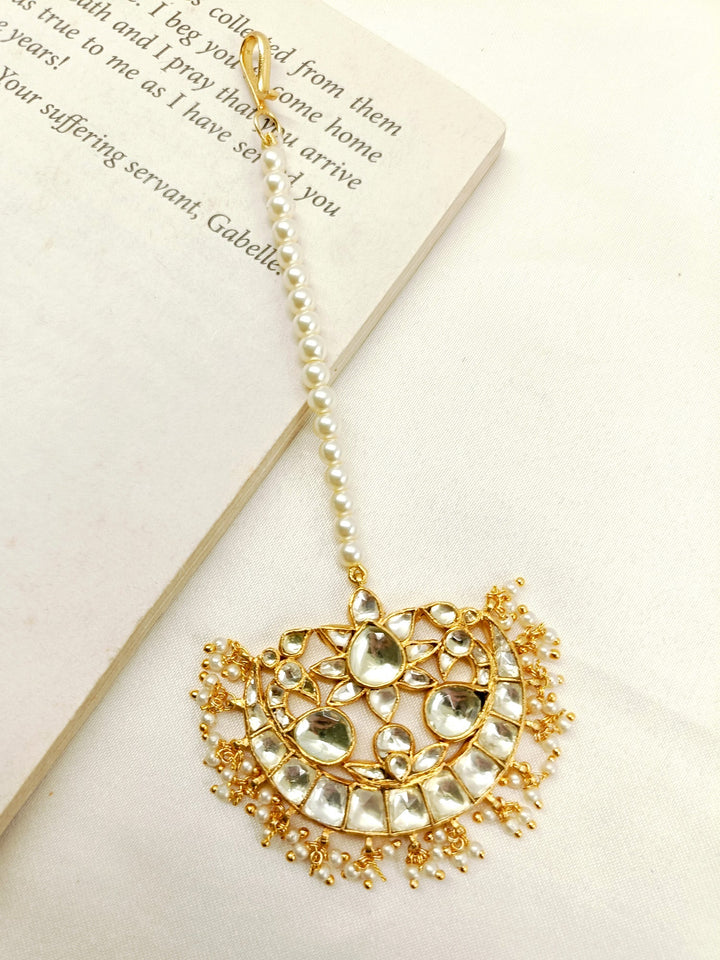 Maira White Gold Plated Kundan Teeka