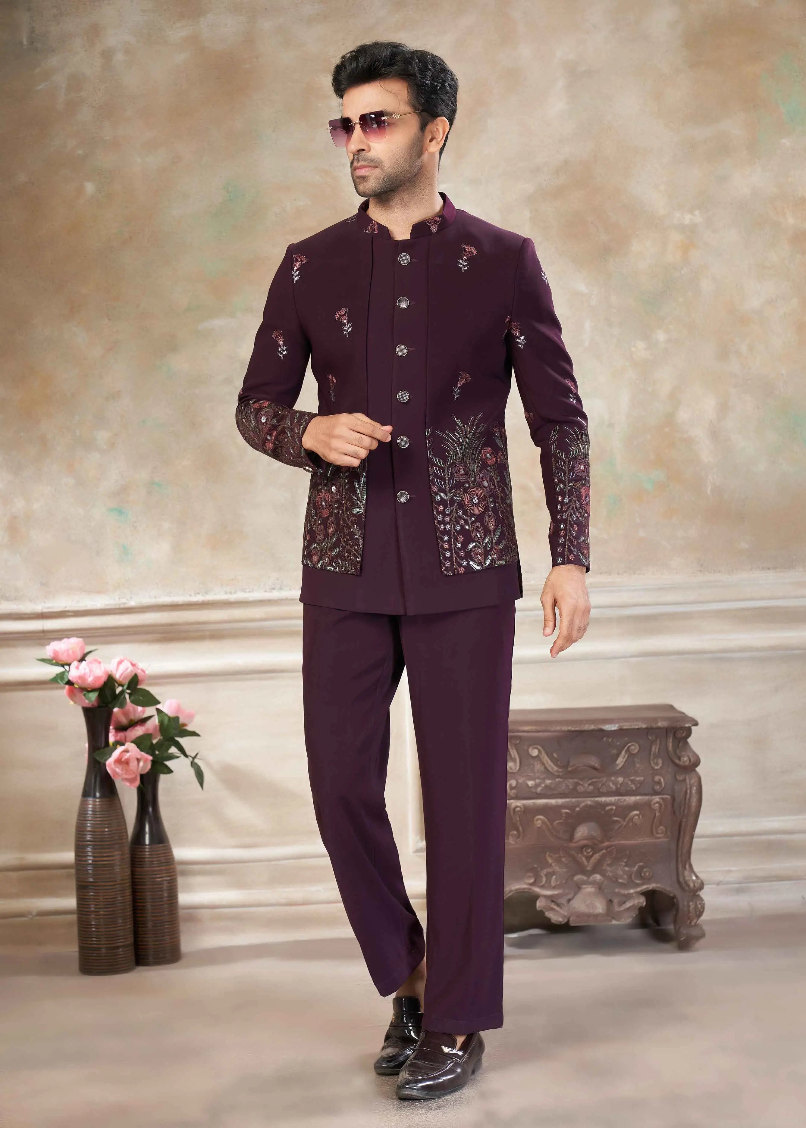 Maroon Designer Embroidery Jodhpuri