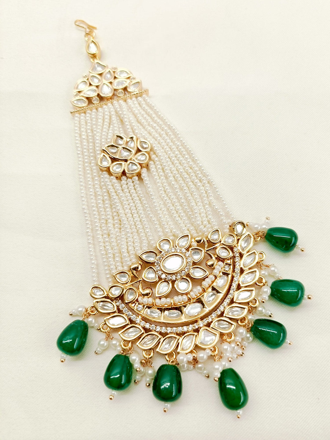 Shurti Green Kundan Passa