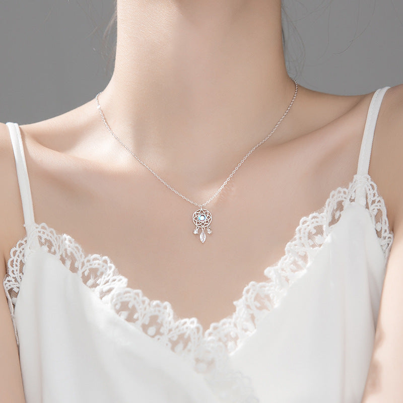 Dream Catcher Necklace by Qivii