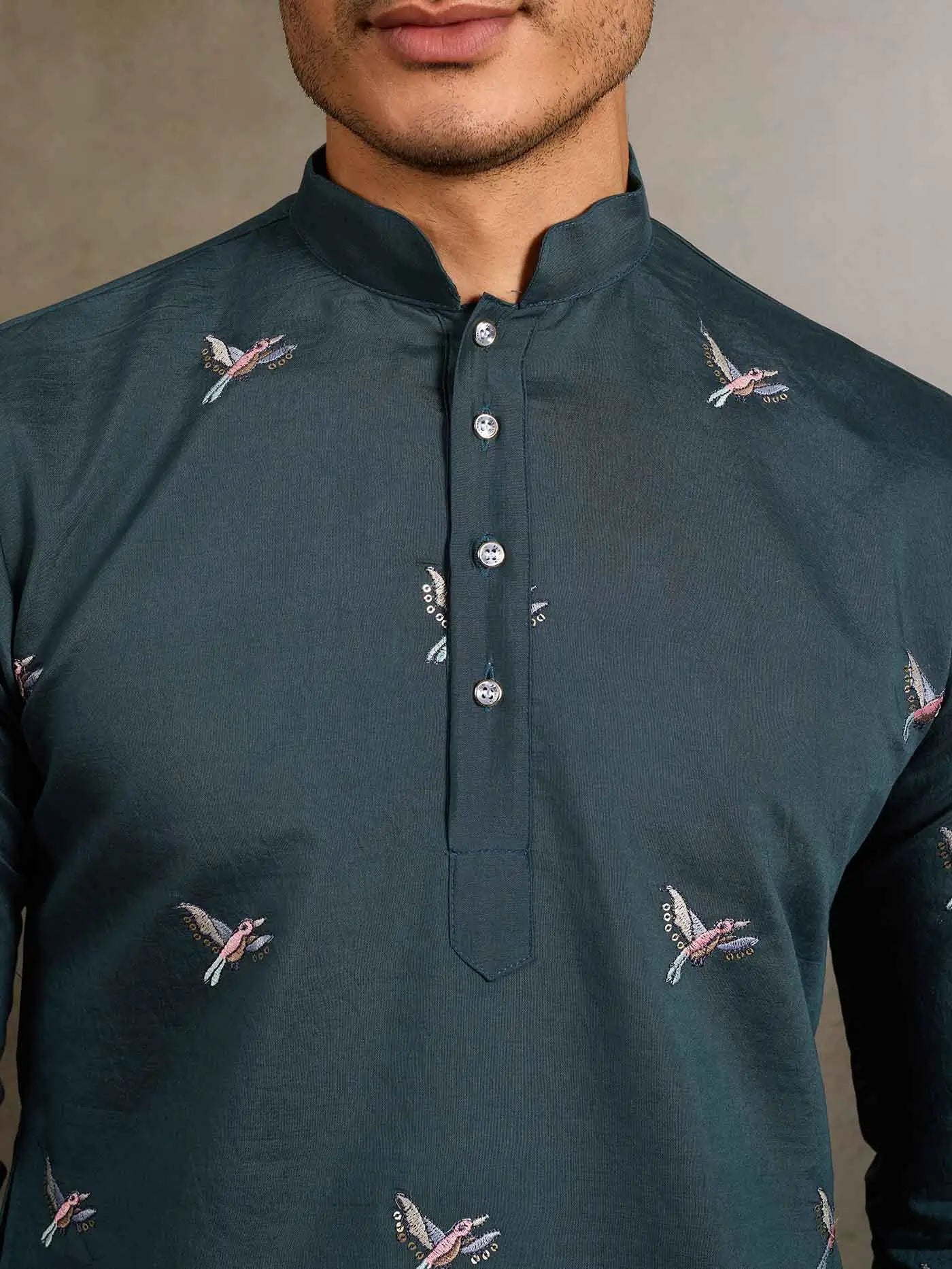 Teal Green Kurta Set With Elephant Embroidery Motifs - qivii