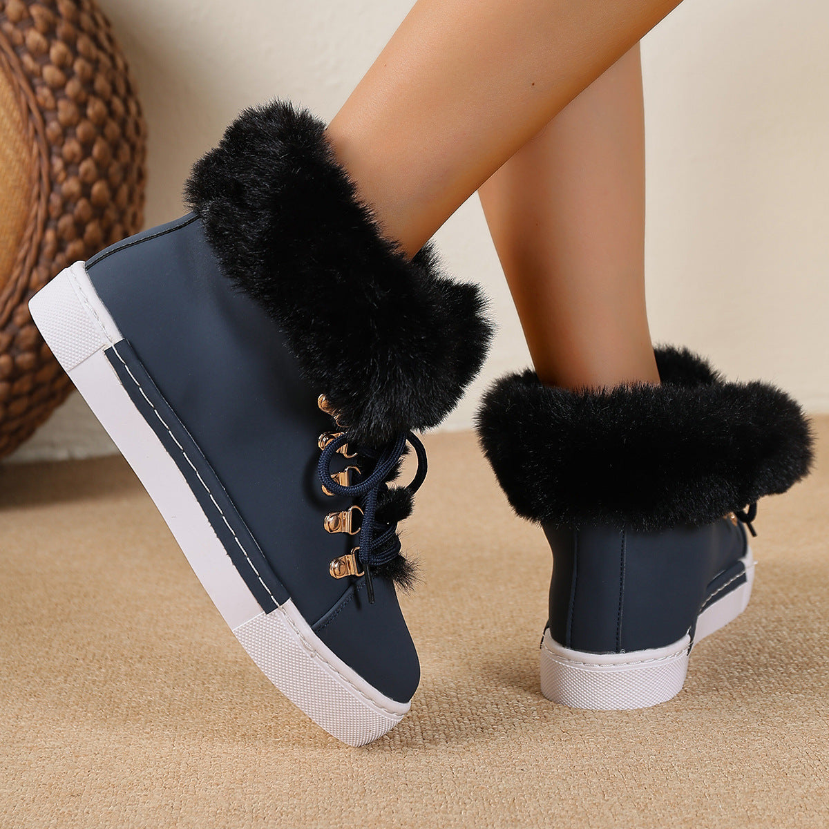 Women's Heritage Plush Snow Boot - Platform Winter Boots with Faux Fur Lining & Classic Lace-Up Design (US 5-10.5)
