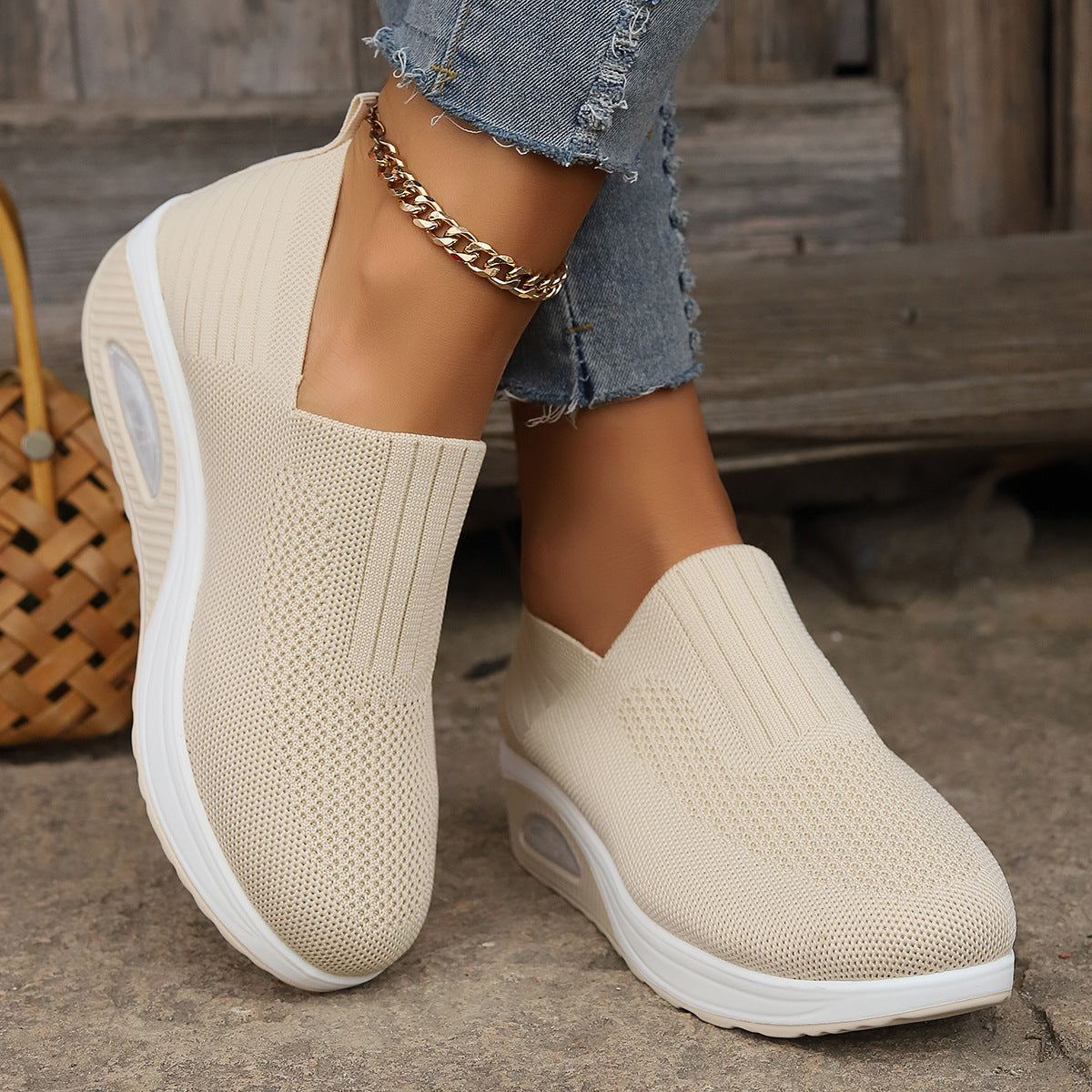 Women's Plus Size Low-Top Knit Wedge Sneakers - Breathable Round-Toe Height-Increasing Casual Shoes for Spring/Summer