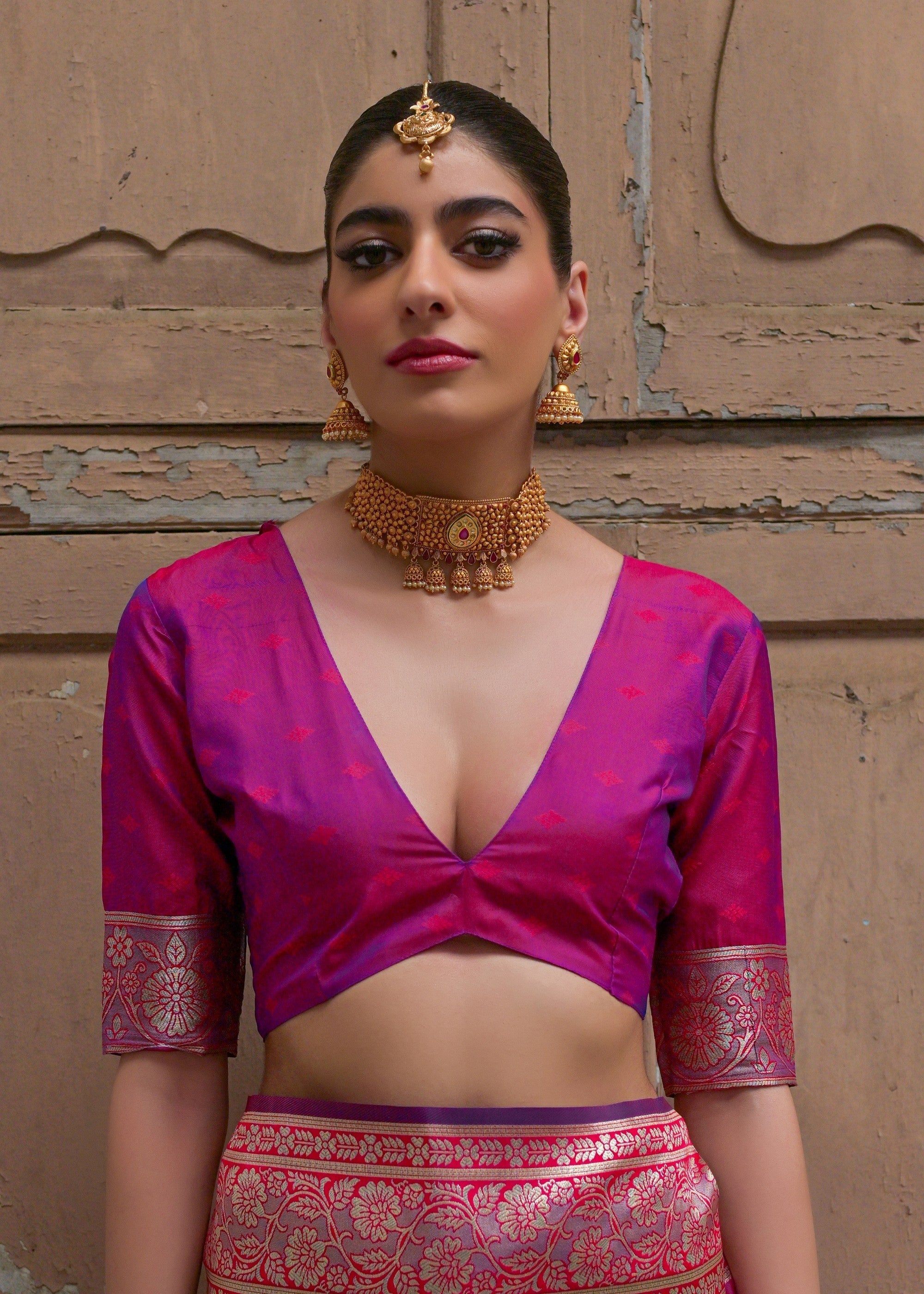 Pink Leriya Zari Woven Saree With Contrast Pallu - qivii