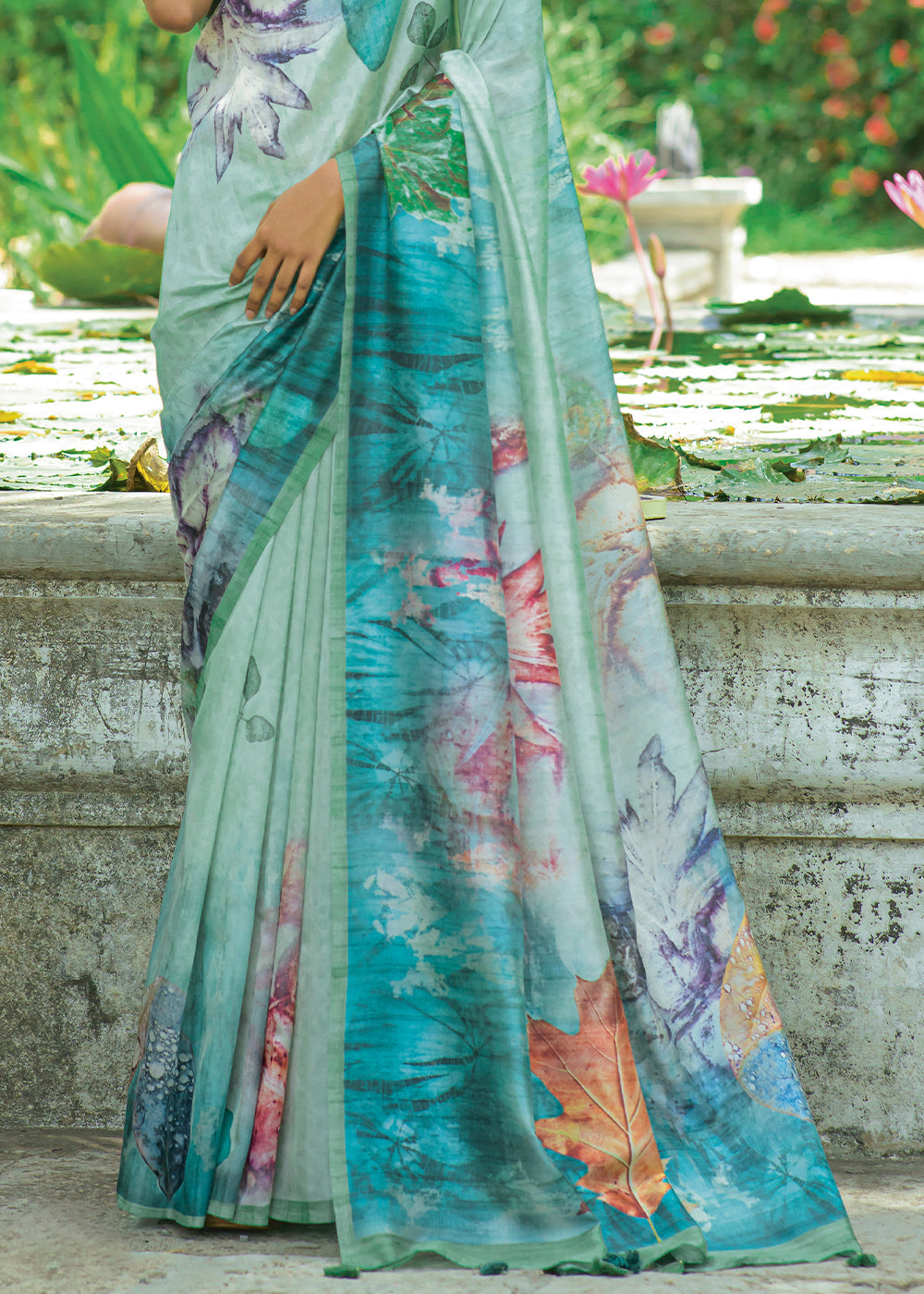 Shades Of Blue Floral Printed Silk Saree - qivii