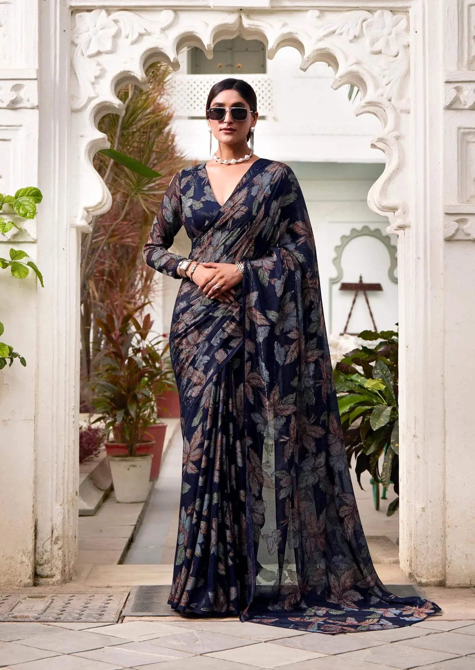 Navy Blue Floral Lurex Brasso Saree - qivii