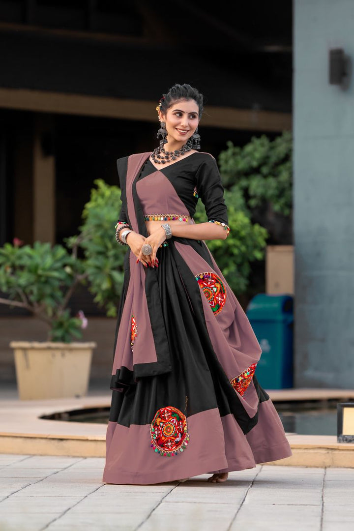 Close-up of Gamthi & Mirror work on Dark Peach Color Pure Cotton Lehenga