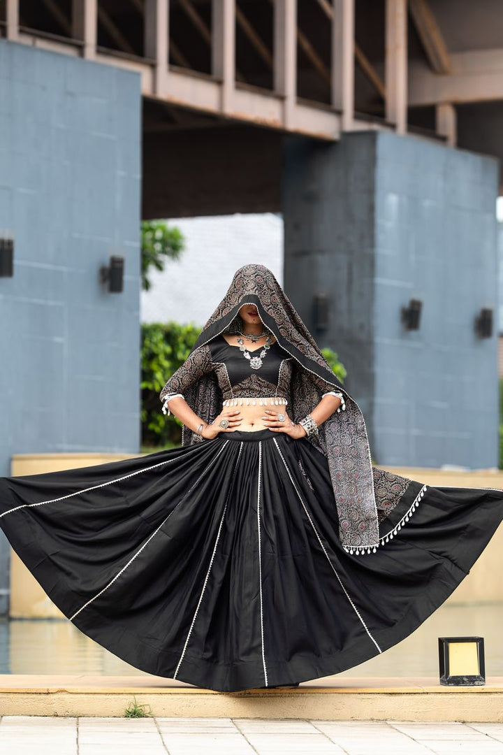 Black Color Pure Cotton Plain And Printed With gotta, Cowrie (Kodi) Work Touchup Lehenga