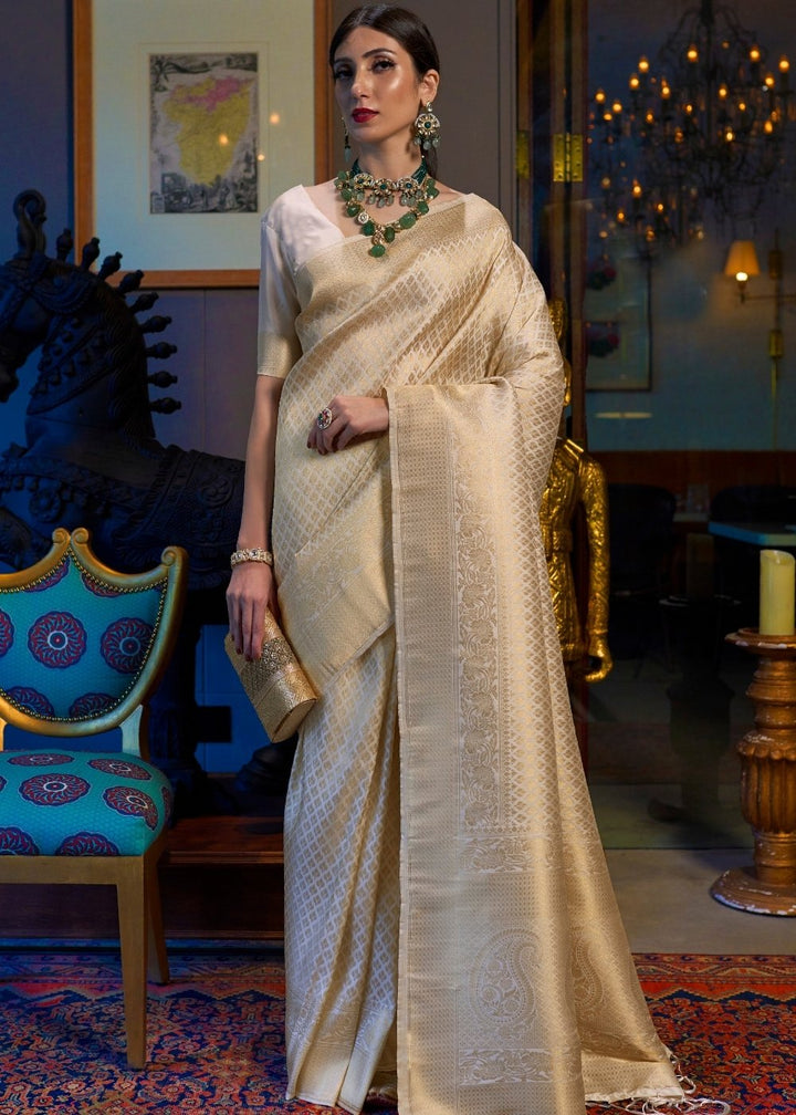 Golden Kanjivaram Soft Woven Silk Saree : Top Pick