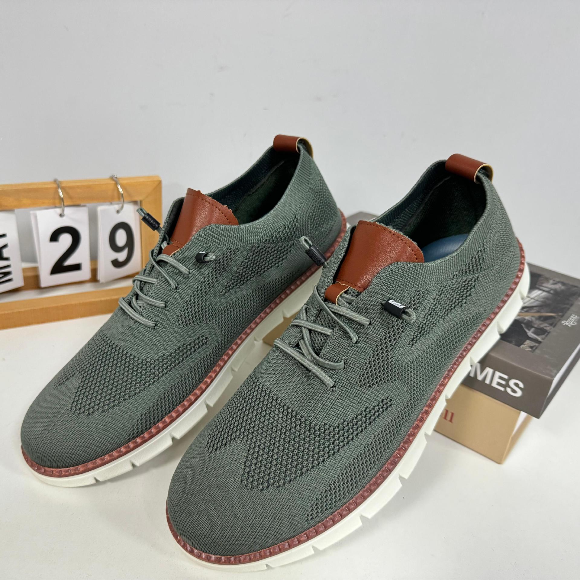 Men's AeroStitch Urban - Extended Fit Knit Mesh - Fashion Sneakers with Breathable Upper & Contrast Stitching