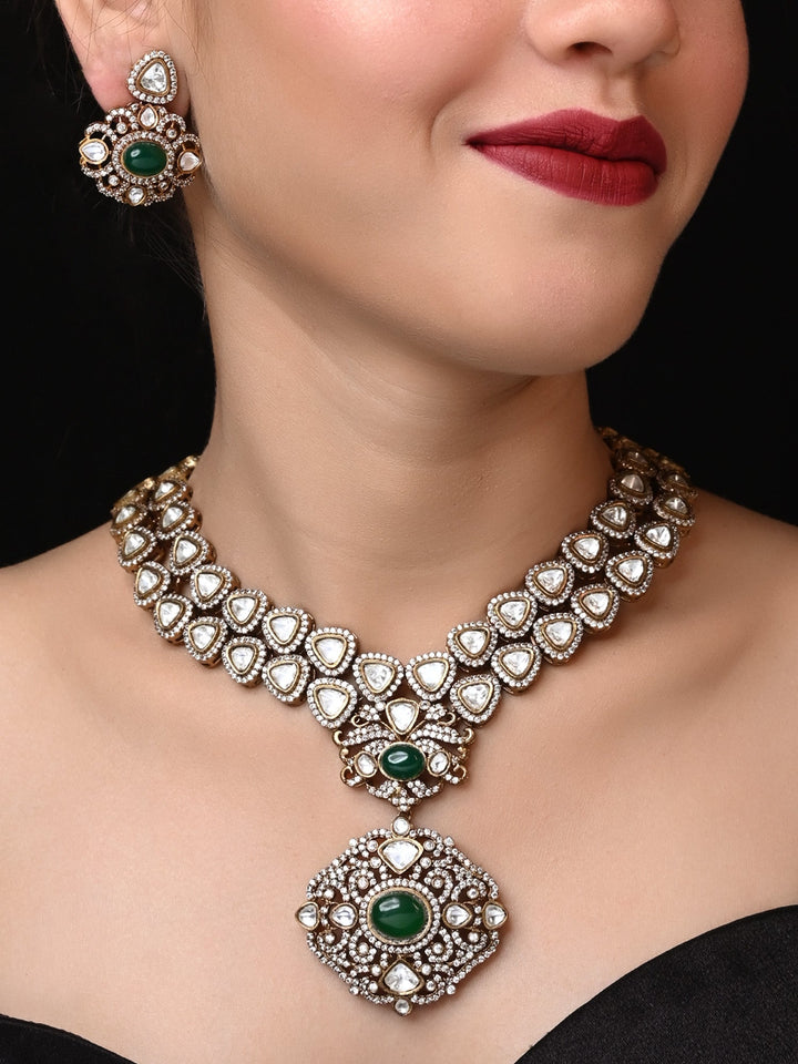 Ekantika Emerald Stone With Kundan Victorian Necklace Set