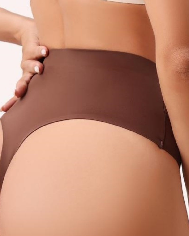 Women's Seamless Mid-Rise Shaping Thong  - By Qivii