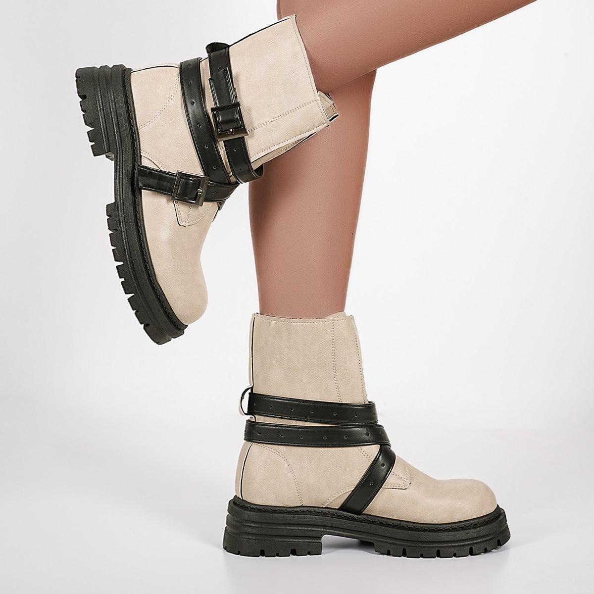 Women's Faye Adjustable Buckle Moto Boots - Round-Toe Chunky Lug Sole Boots (US 5-10.5)