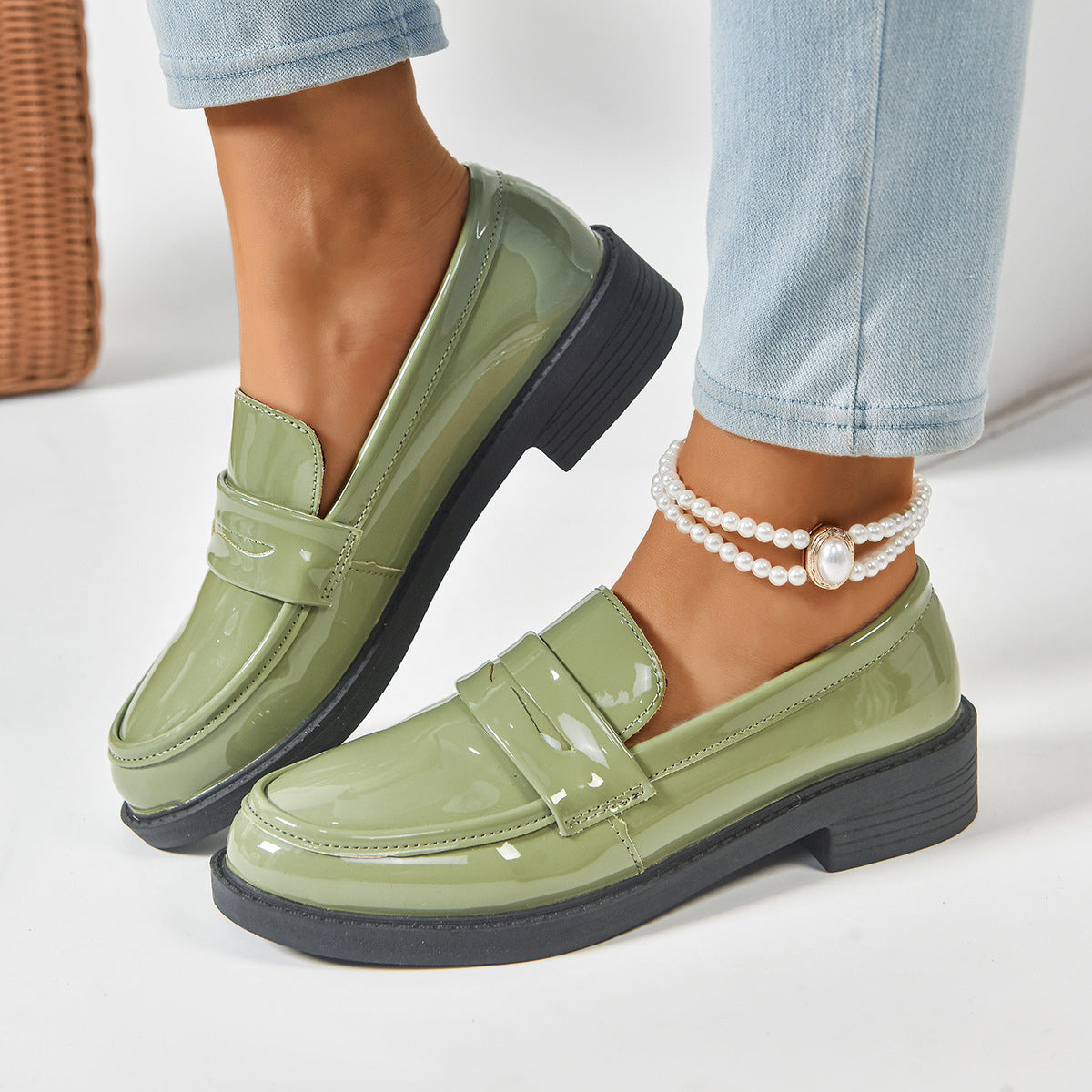 Women's Plus Size Gloss Chunky Heel Loafers Lacquer-Finish Slip-Ons