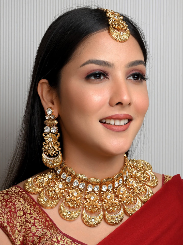 Aadarshini Semi Bridal Kundan Set