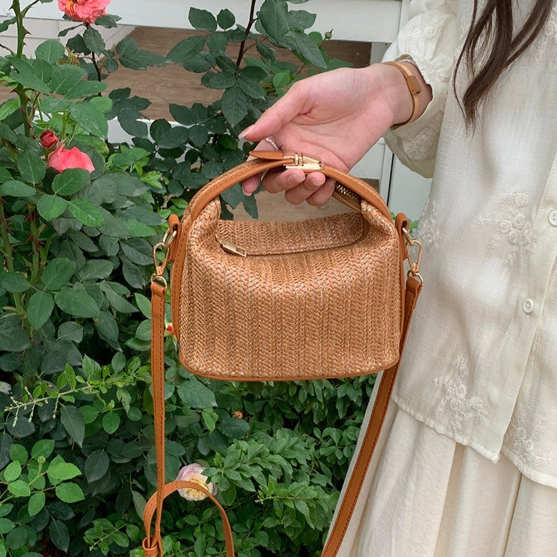 Women's Raffia Convertible Bowler — Summer Arc-Shoulder Bag with Artisan Woven Detailing