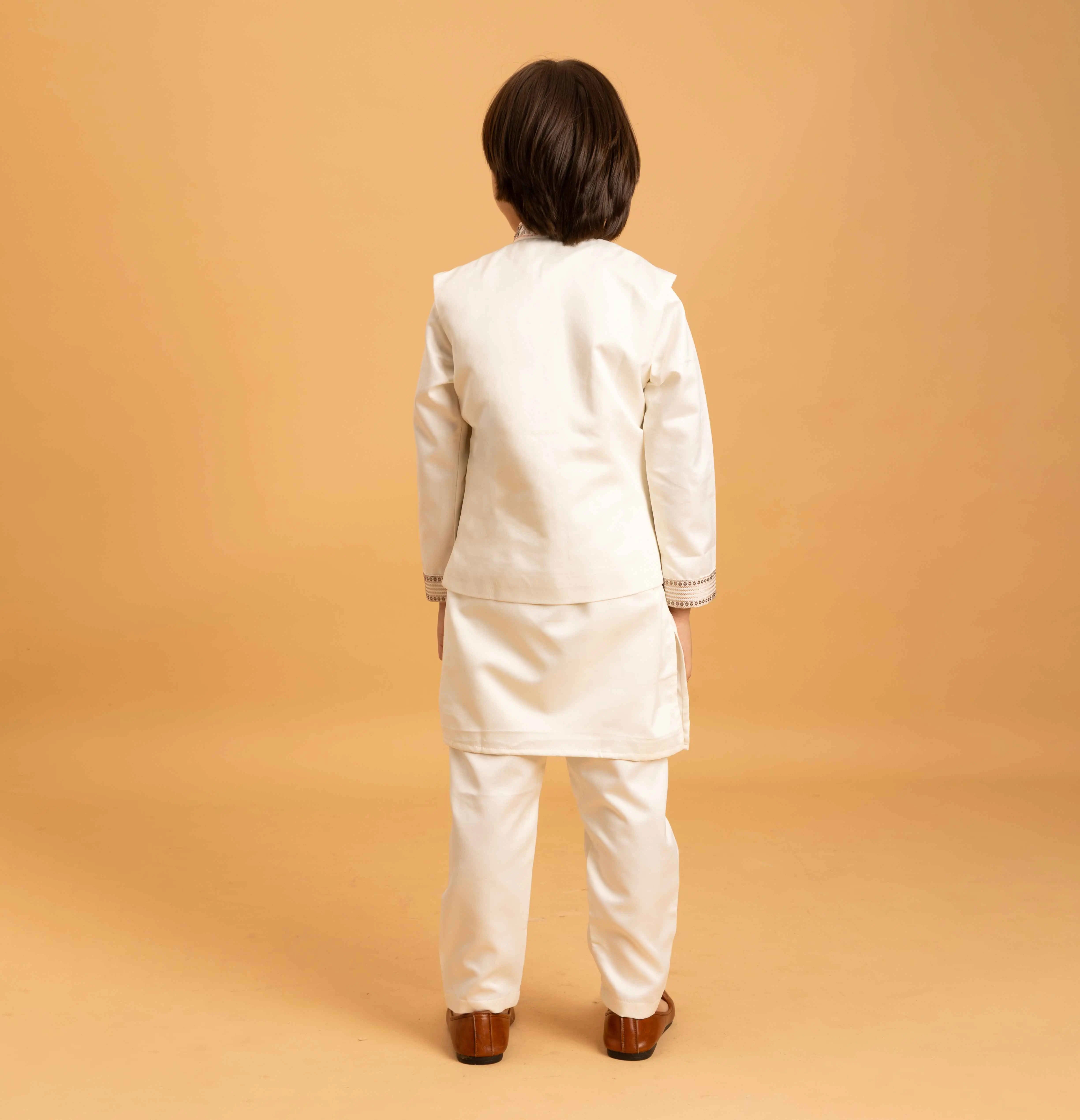 White Kurta Set With Mirror & Sequins Embroidered Koti