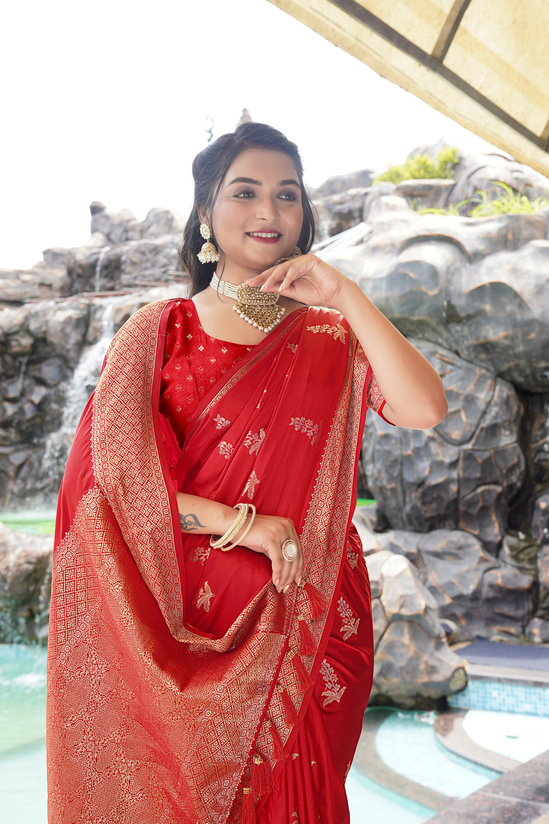 Red Pure Sartin Silk Weaving With Rich Pallu And Fancy Border Saree