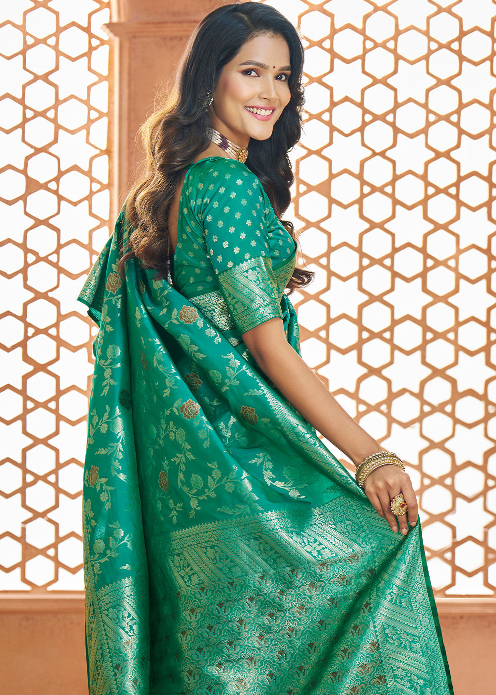 Jade Green Floral Zari Woven Banarasi Silk Saree - qivii