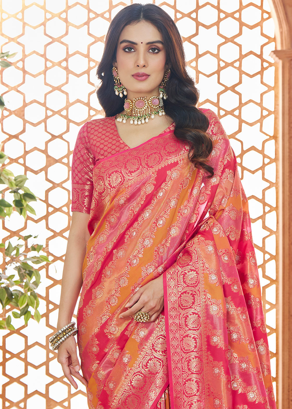 Shades Of Pink Floral Zari Woven Banarasi Silk Saree