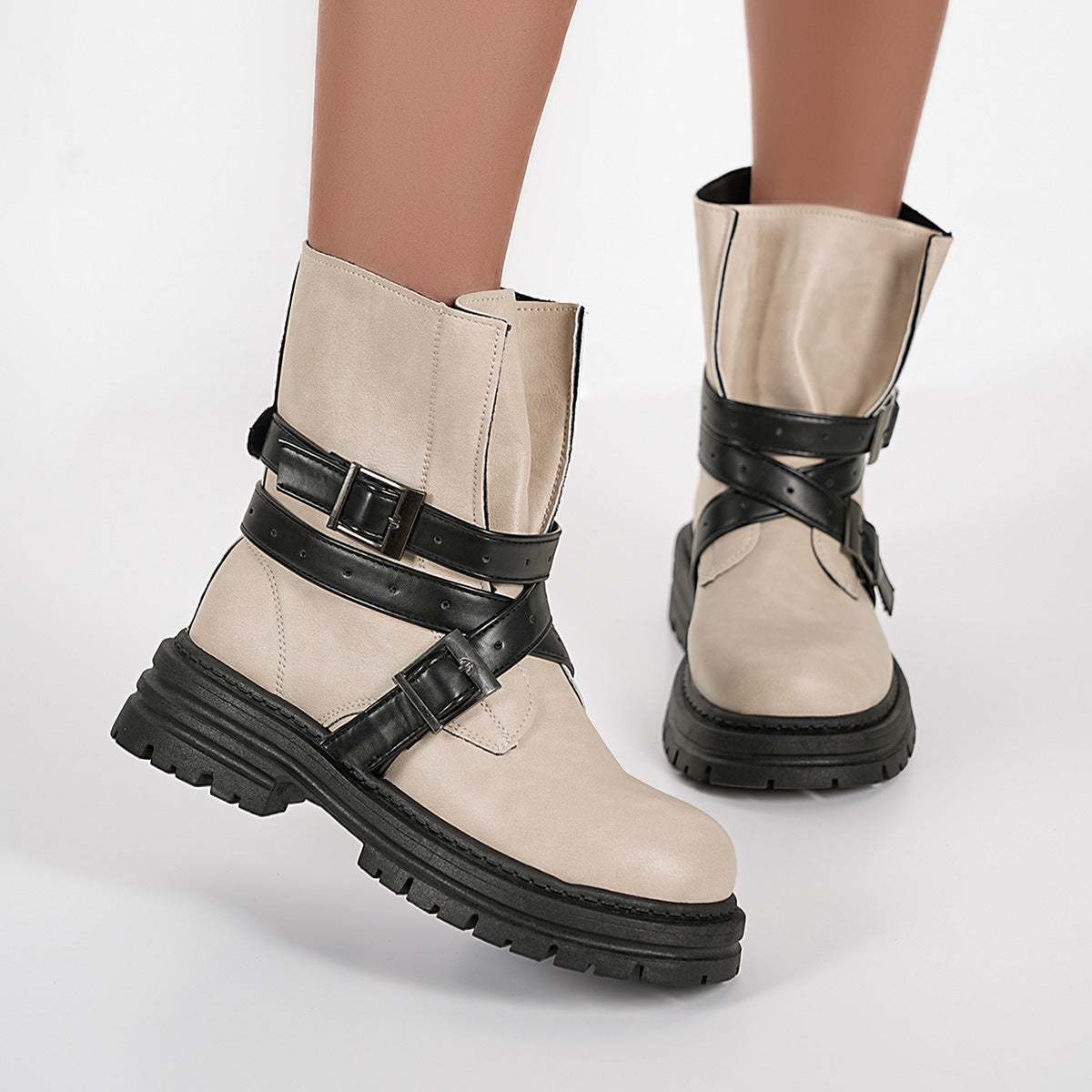 Women's Faye Adjustable Buckle Moto Boots - Round-Toe Chunky Lug Sole Boots (US 5-10.5)
