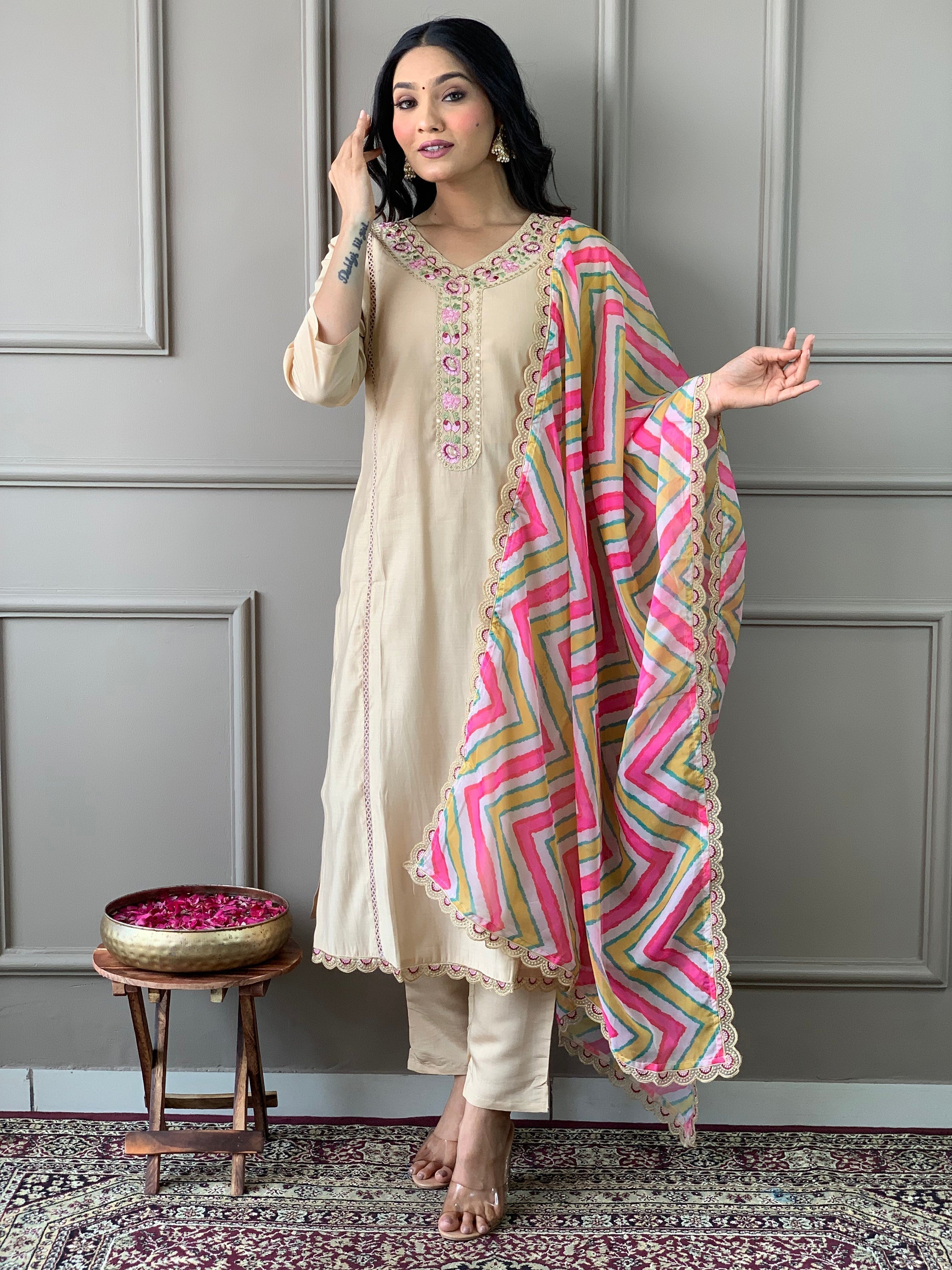Ideal attire for festivals and special occasions, easily accessorized
