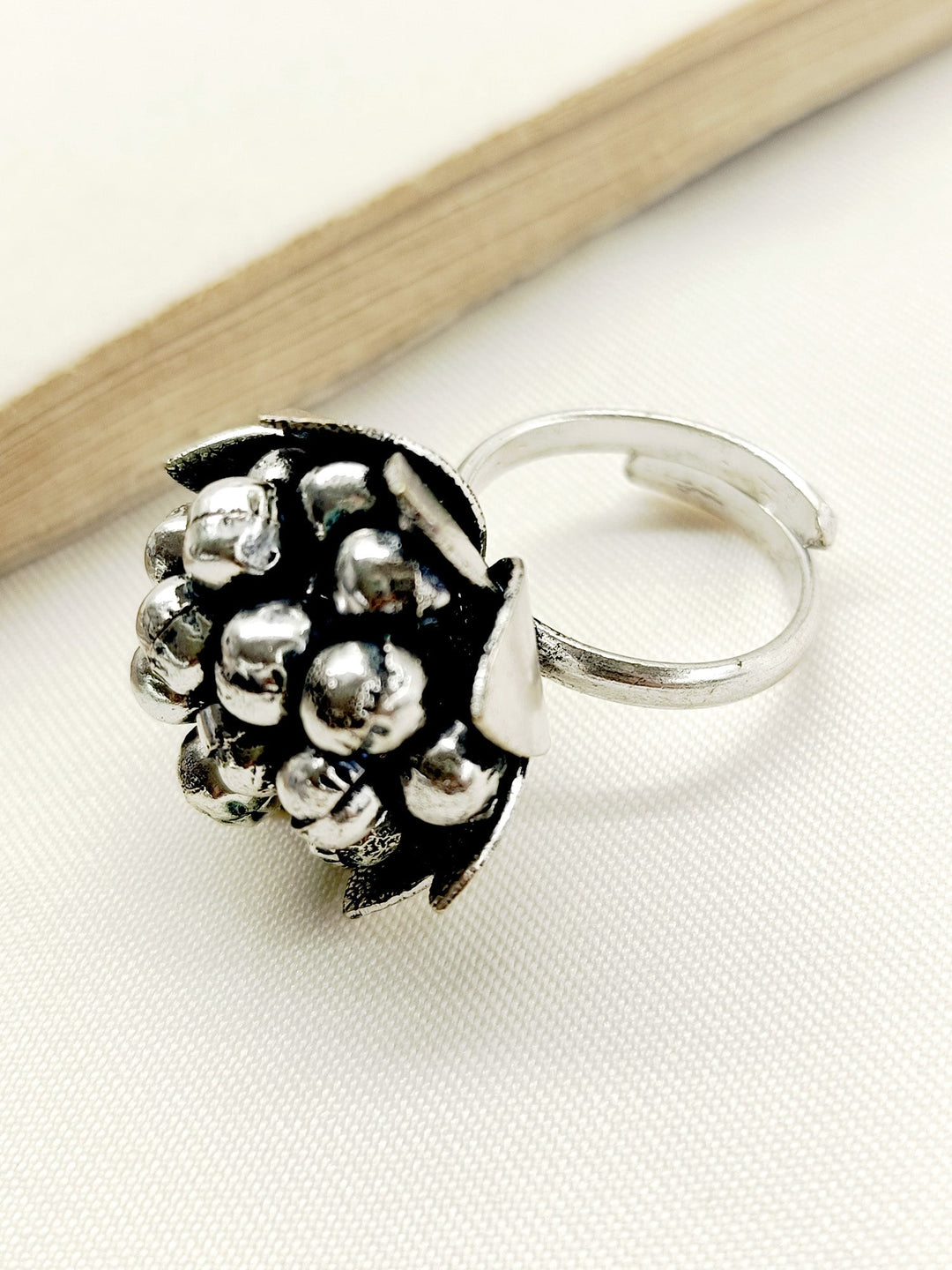 Aarani Plain Oxidized Finger Ring