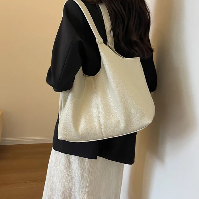 Nalah | Tote Bag  - By Qivii