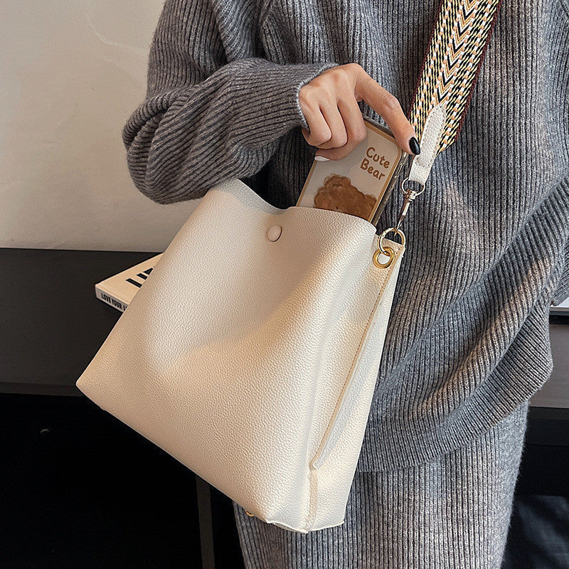 Montelise | Crossbody Bucket Bag  - By Qivii