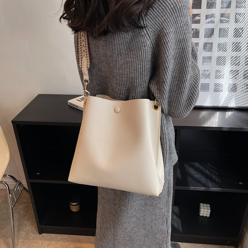 Montelise | Crossbody Bucket Bag  - By Qivii