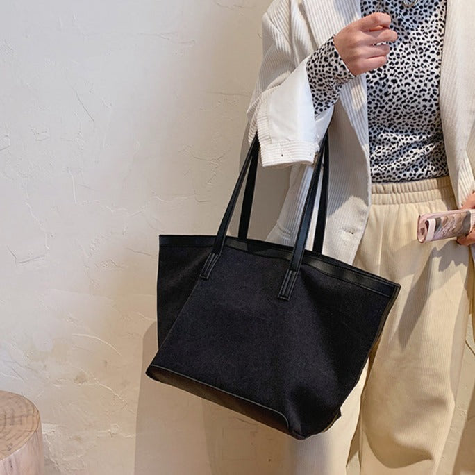 Hafa | Tote Bag  - By Qivii