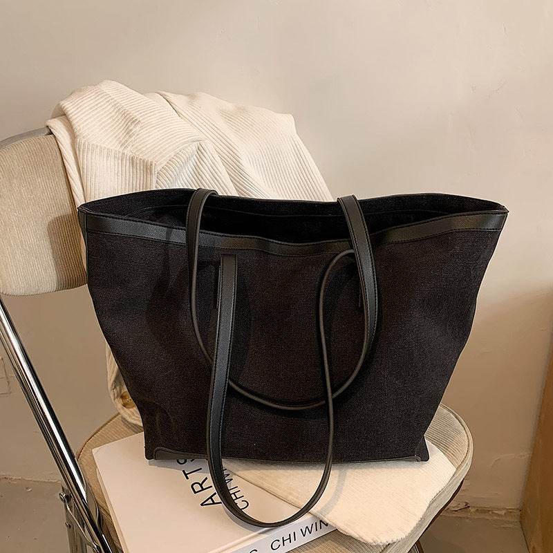 Hafa | Tote Bag  - By Qivii
