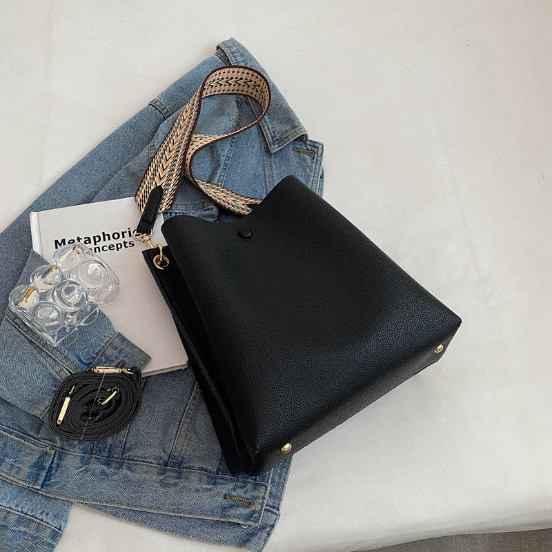 Montelise | Crossbody Bucket Bag  - By Qivii