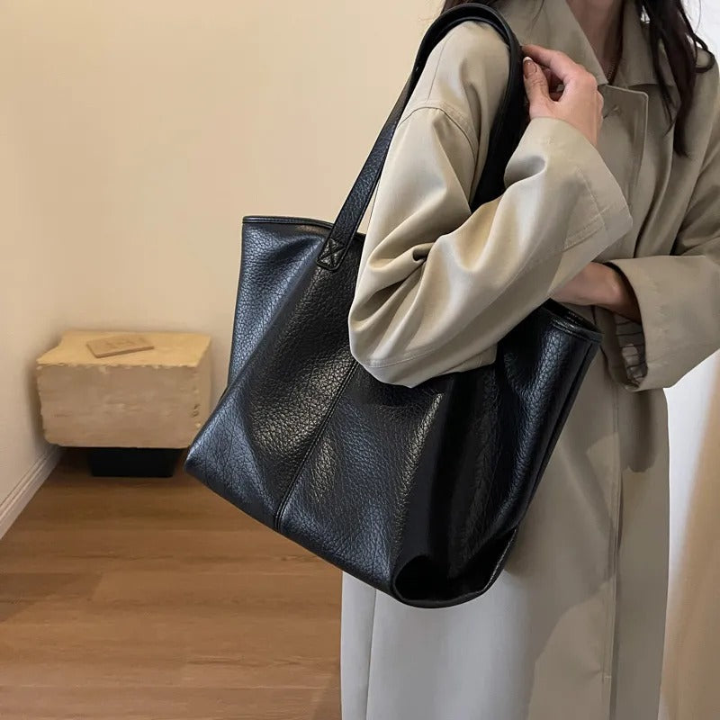 Manya | Tote Bag  - By Qivii
