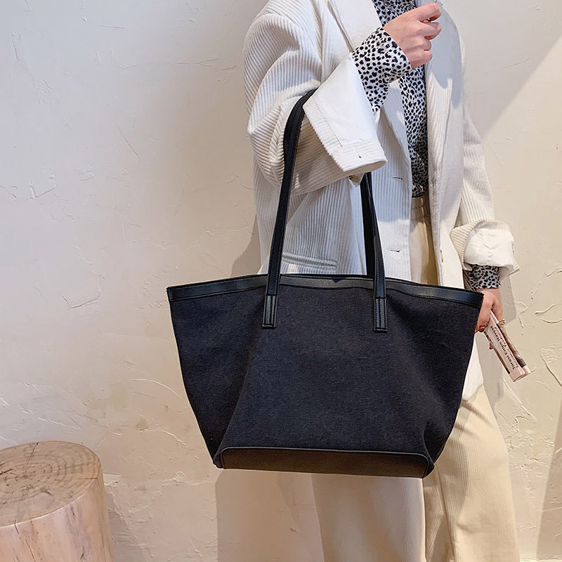 Hafa | Tote Bag  - By Qivii
