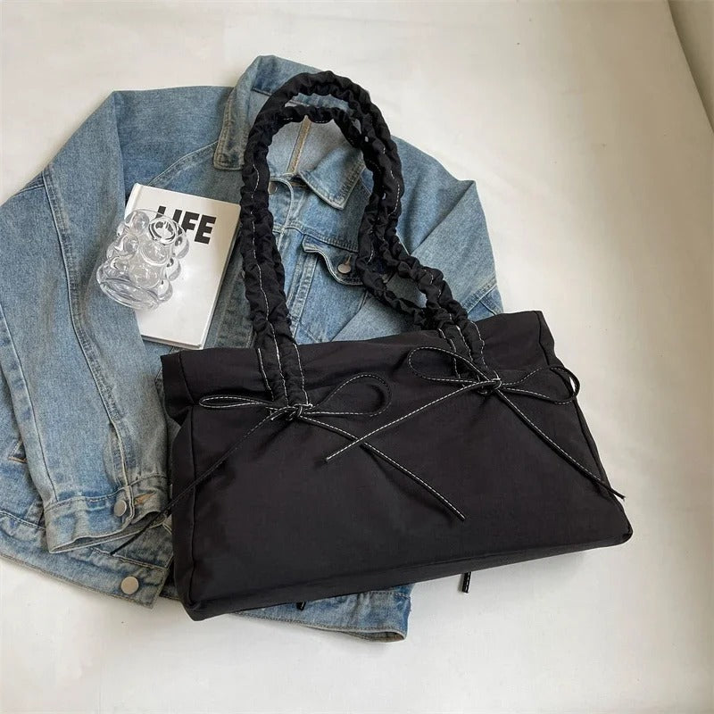 Noeda | Tote Bag  - By Qivii