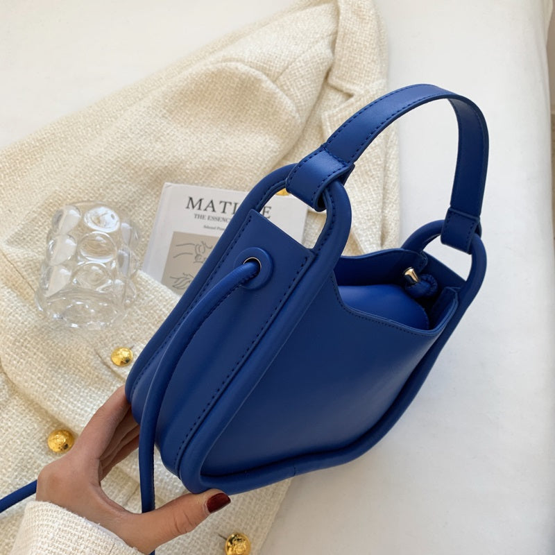 Avel | Crossbody Bag  - By Qivii