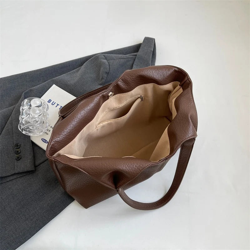 Nalah | Tote Bag  - By Qivii