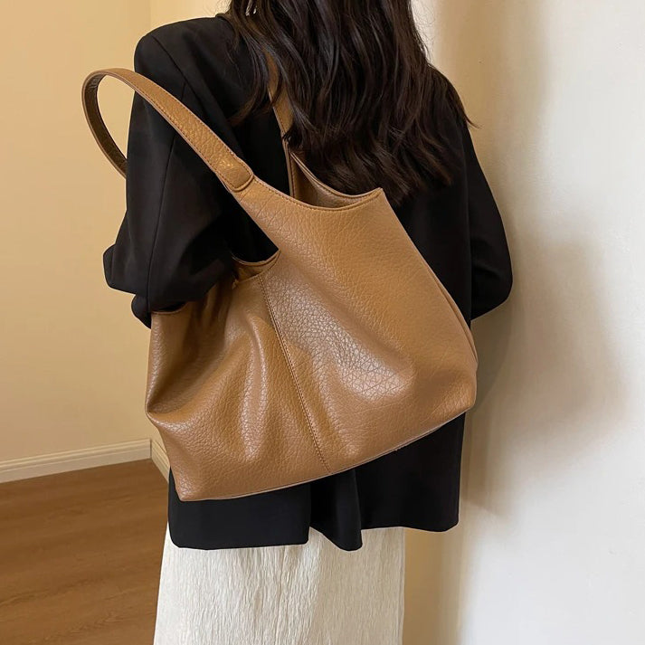 Nalah | Tote Bag  - By Qivii