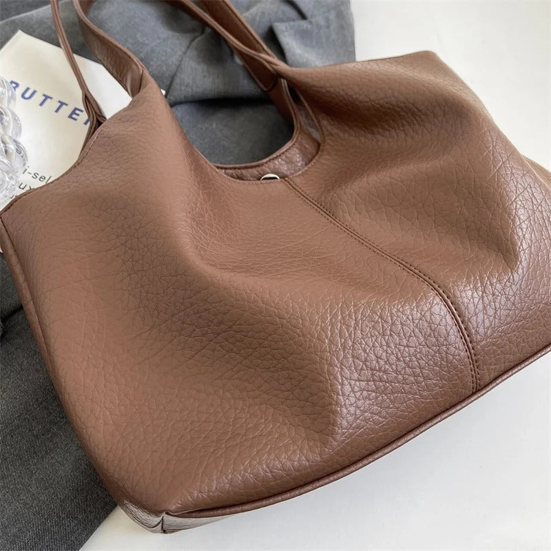 Nalah | Tote Bag  - By Qivii