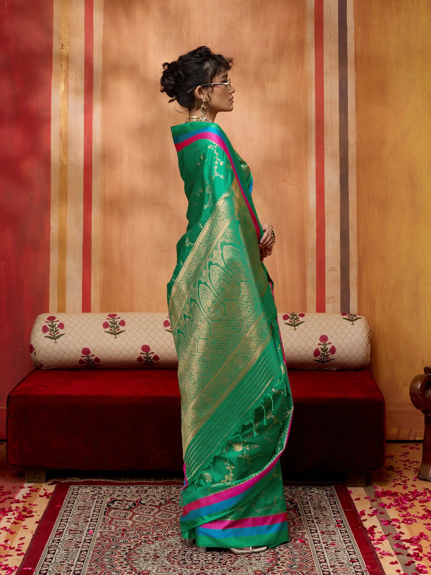 Pine Green Soft Silk Zari Weaving Saree