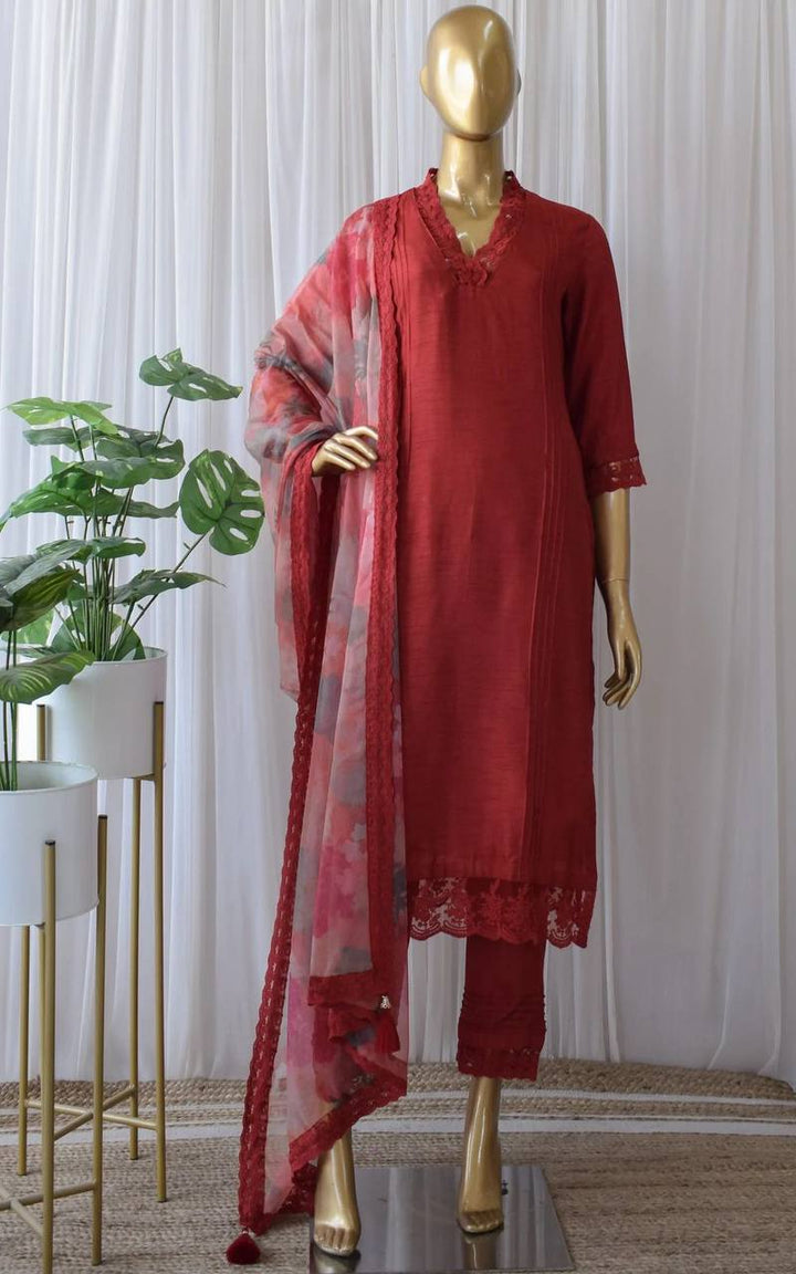 RED COLOR PURE SOFT MASKA COTTON SILK PENT STYLE  FREE SIZE