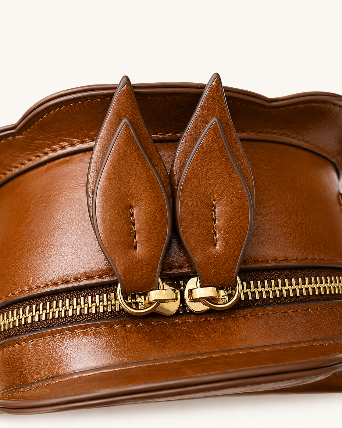 Tempus Élan in Vegan Leather  - By Qivii