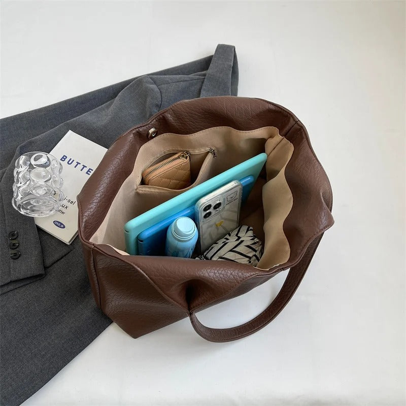 Nalah | Tote Bag  - By Qivii