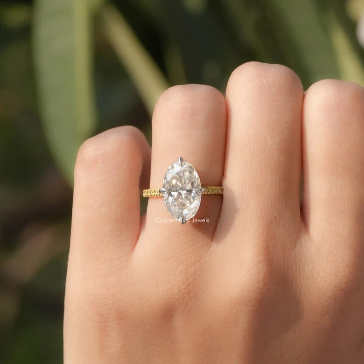 Crushed Ice Oval Moissanite Engagement Ring