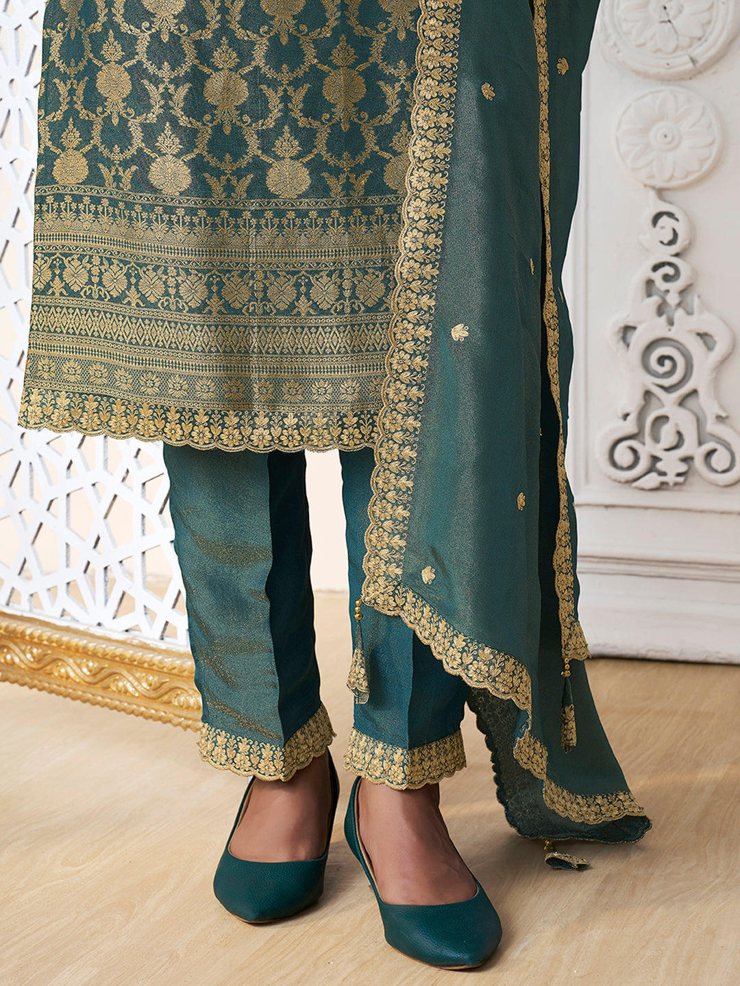 Green Tissue Shimmer Jacquard Kurta Suit Set by Qivii